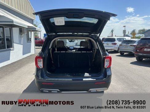 Used 2022 Ford Explorer XLT w/ Equipment Group 202A AWD/4WD image 23
