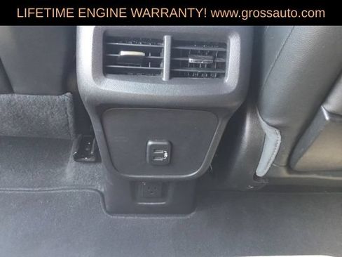 Used 2024 GMC Terrain SLT AWD/4WD image 23