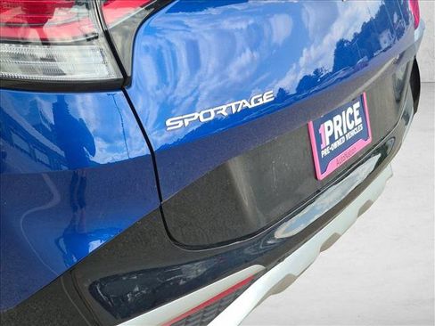 Used 2023 Kia Sportage SX FWD image 13