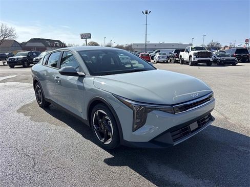 New 2026 Kia K4 EX image 1
