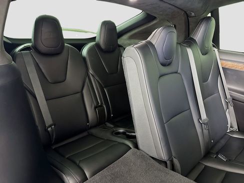 Used 2019 Tesla Model X Long Range image 23