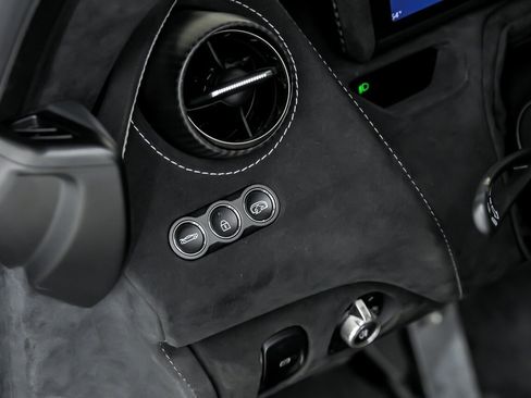 Used 2021 McLaren 765LT image 29