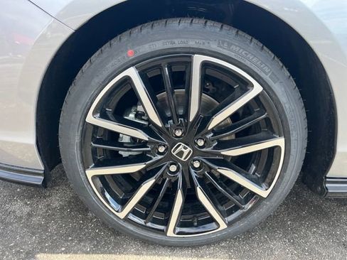New 2026 Honda Accord Touring image 9
