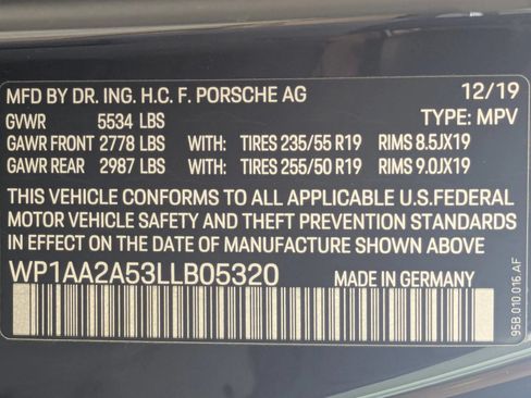 Used 2020 Porsche Macan AWD/4WD image 26