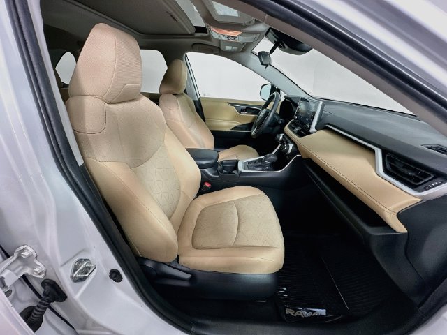 Used 2019 Toyota RAV4 XLE w/ Convenience Package AWD/4WD image 27