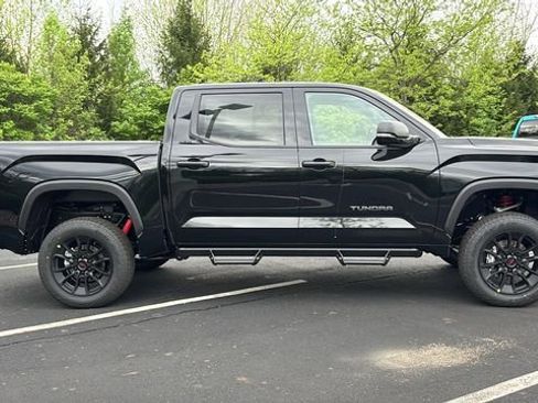 New 2026 Toyota Tundra SR5 w/ SR5 Convenience Package AWD/4WD image 32