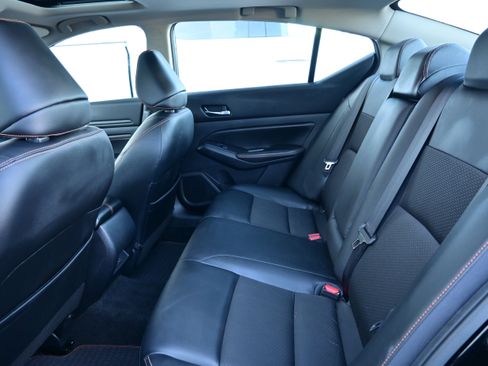 Certified 2020 Nissan Altima 2.5 SR w/ Premium Package image 11