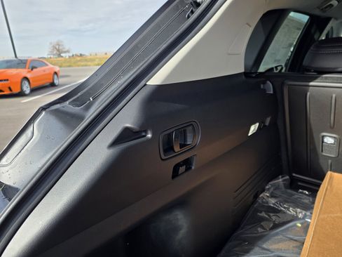 New 2026 MAZDA CX-50 AWD 2.5 S image 32