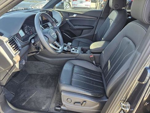 Used 2023 Audi Q5 2.0T Premium w/ Convenience Package image 10