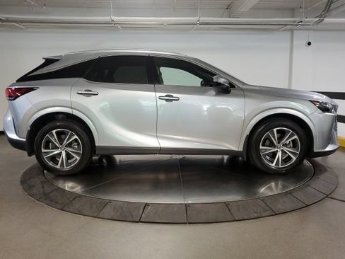 Used 2023 Lexus RX 350 Premium w/ Accessory Package AWD/4WD image 9