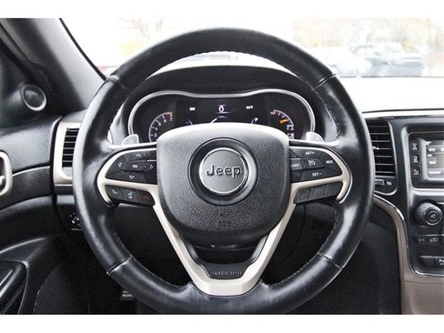 Used 2017 Jeep Grand Cherokee Laredo w/ Quick Order Package 2BE image 14