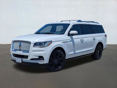 Certified 2023 Lincoln Navigator L Reserve AWD/4WD image 1