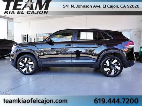 Used 2024 Volkswagen Atlas Cross Sport SE FWD image 6