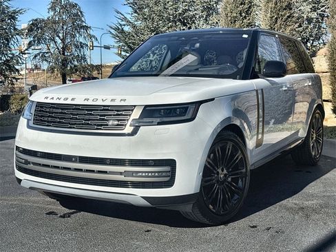 Certified 2023 Land Rover Range Rover SE image 1