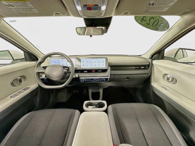 Used 2024 Hyundai Ioniq 5 SE AWD/4WD image 3