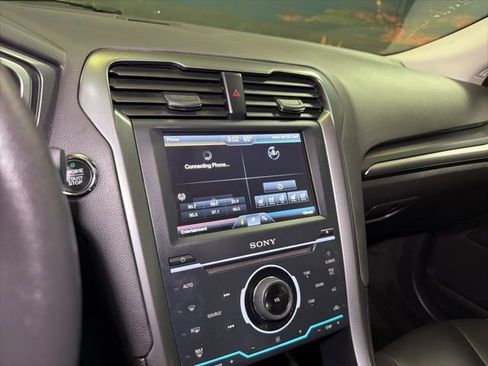 Used 2014 Ford Fusion Titanium AWD/4WD image 30