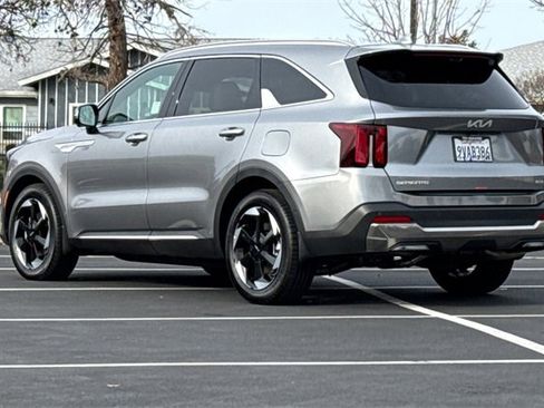 Certified 2025 Kia Sorento SX Prestige image 8