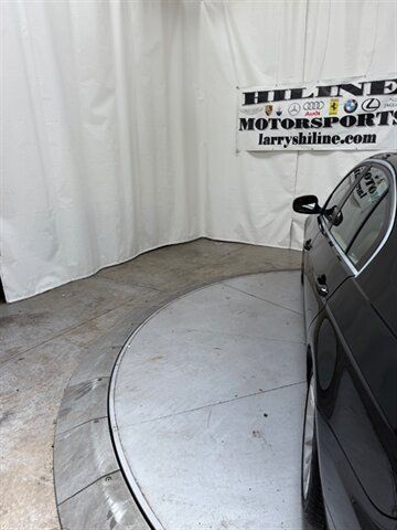 Used 2011 BMW 335i xDrive Sedan AWD/4WD image 12