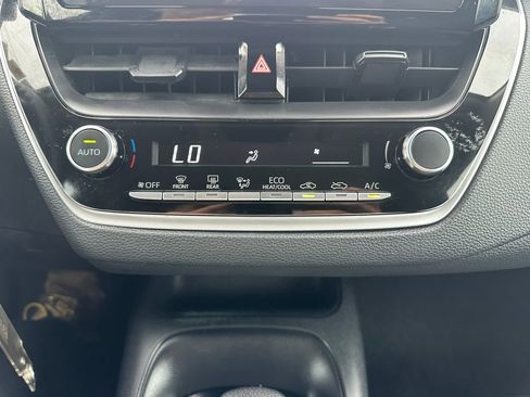 Used 2024 Toyota Corolla LE FWD image 16