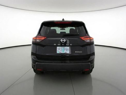 Used 2024 Nissan Rogue SV image 7