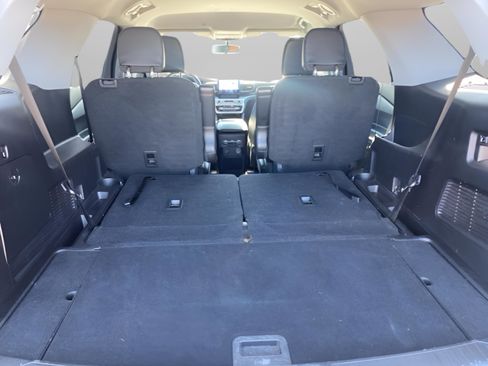 Used 2021 Ford Explorer XLT w/ Equipment Group 202A image 36