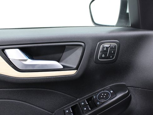 Used 2022 Ford Escape Titanium w/ Titanium Elite Package image 8