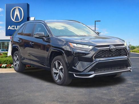 Used 2025 Toyota RAV4 SE AWD/4WD image 4