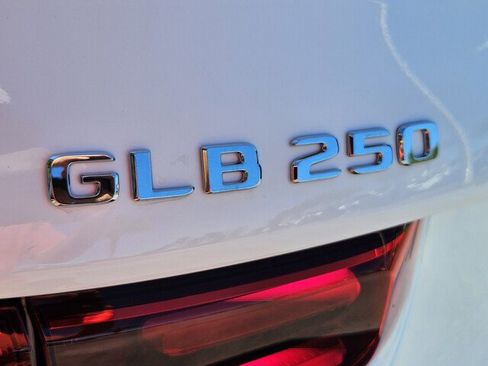 New 2026 Mercedes-Benz GLB 250 image 28