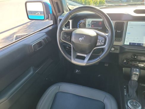 Used 2024 Ford Bronco Outer Banks image 16