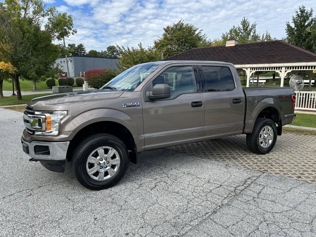 Used 2018 Ford F150 XLT AWD/4WD image 9