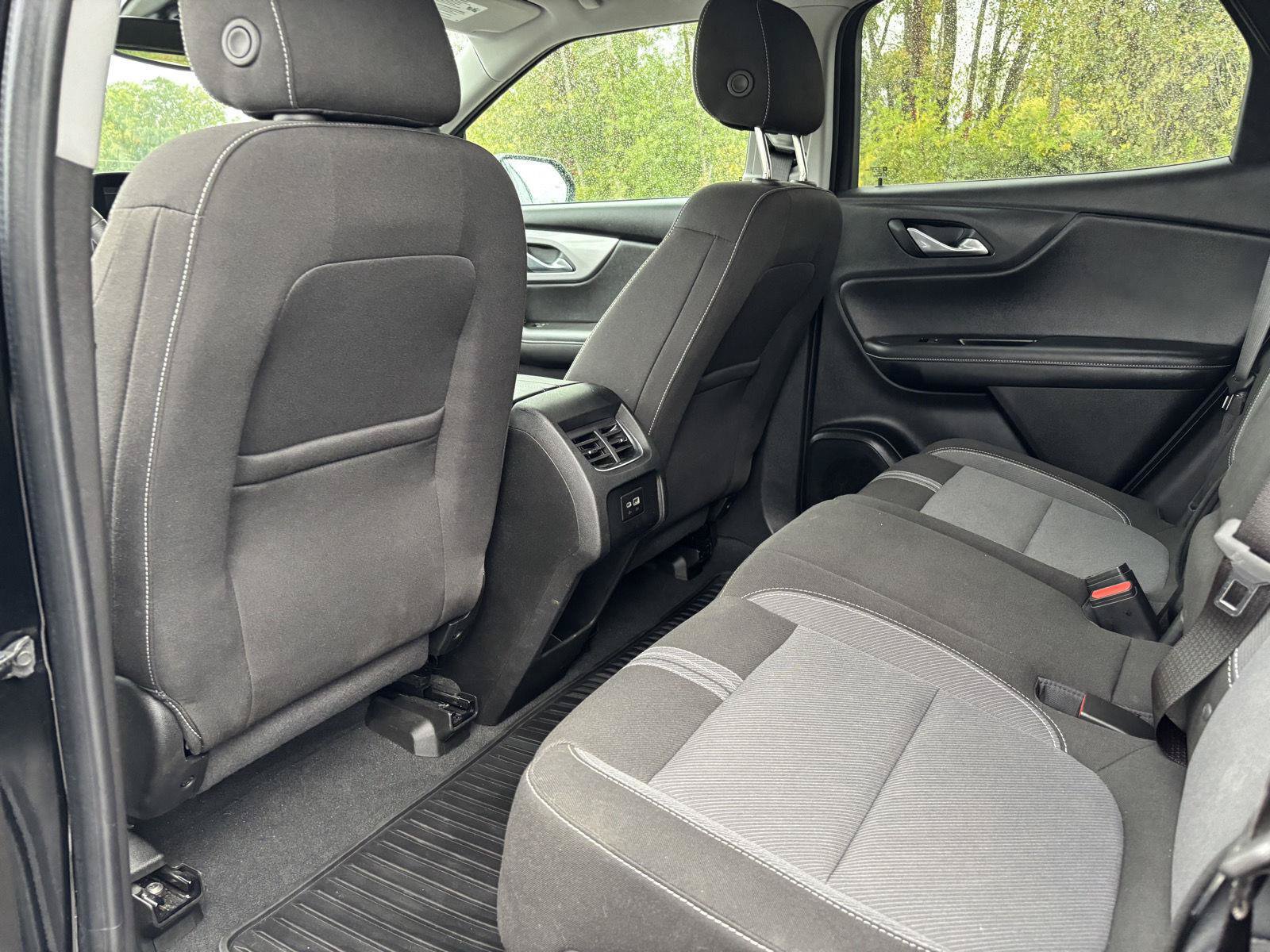 Used 2023 Chevrolet Blazer LT w/ Convenience Package FWD image 17