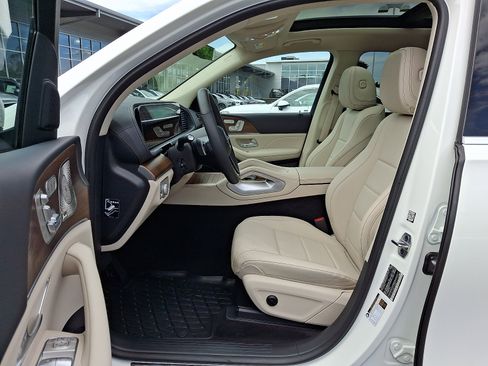 Certified 2024 Mercedes-Benz GLS 450 4MATIC image 15