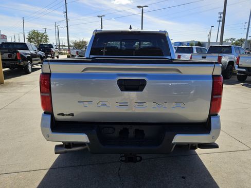 New 2025 Toyota Tacoma TRD Off-Road image 8