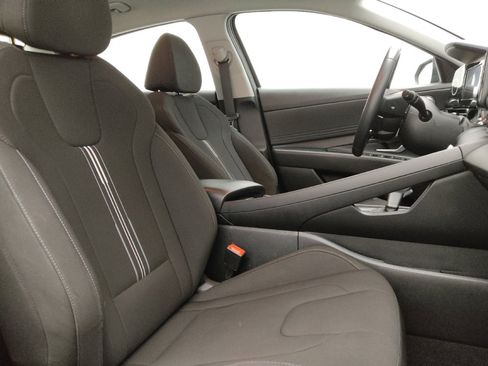 Used 2022 Hyundai Elantra SEL w/ Convenience Package FWD image 21