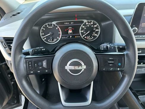 Used 2023 Nissan Rogue SV AWD/4WD image 12
