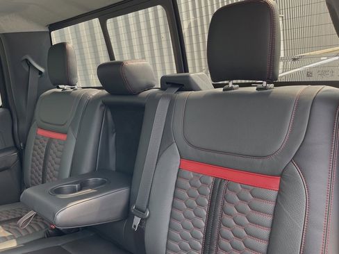 Used 2022 Ford F150 Lariat w/ Equipment Group 502A High image 23