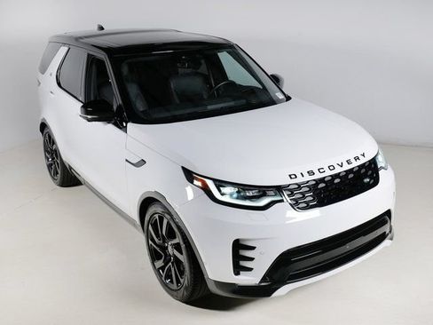 Certified 2025 Land Rover Discovery Dynamic SE AWD/4WD image 29