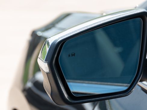 Used 2021 Chevrolet Equinox Premier AWD/4WD image 7