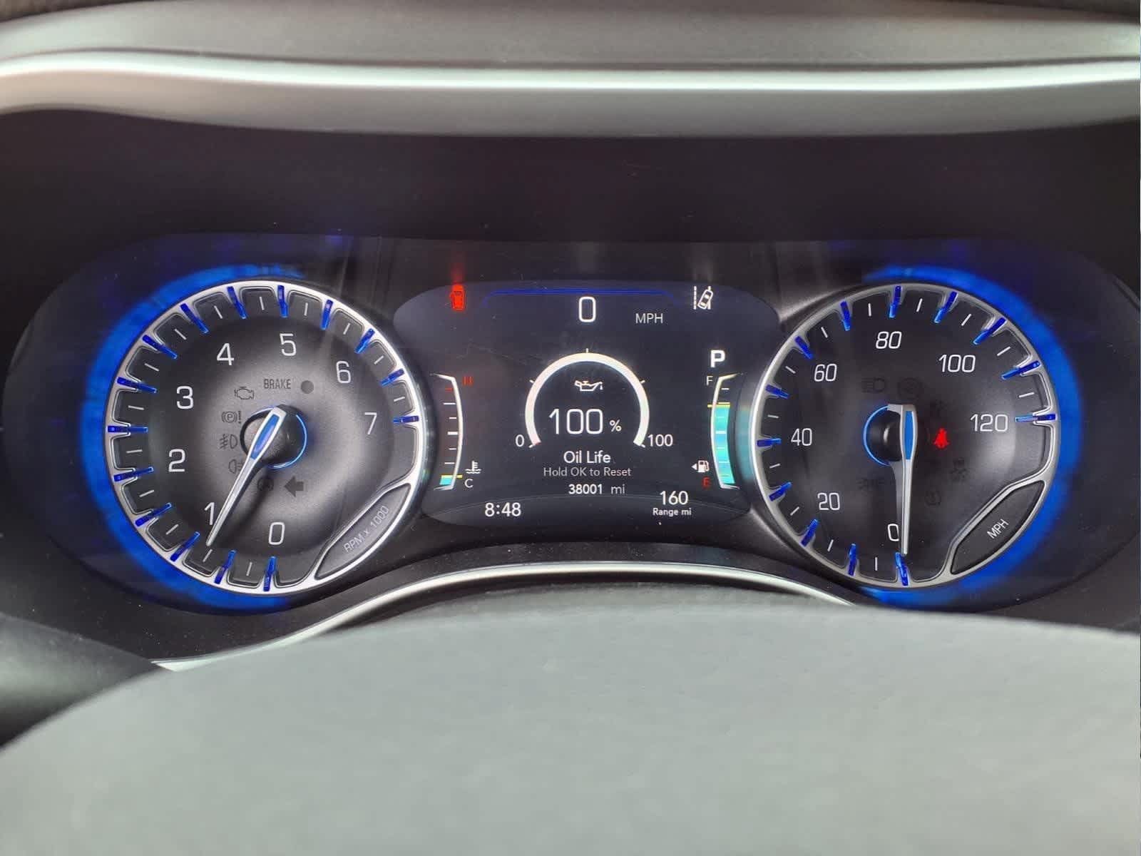 Used 2024 Chrysler Pacifica Touring-L FWD image 25