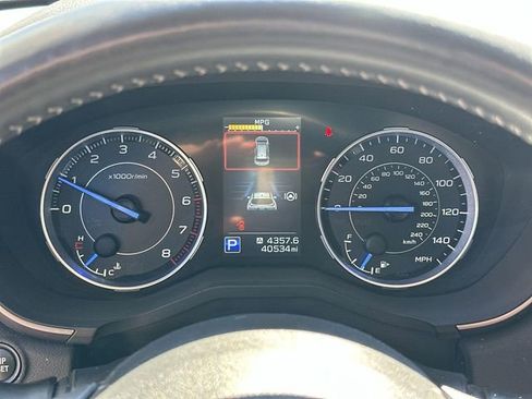 Used 2022 Subaru Ascent Touring w/ Popular Package #2A image 10