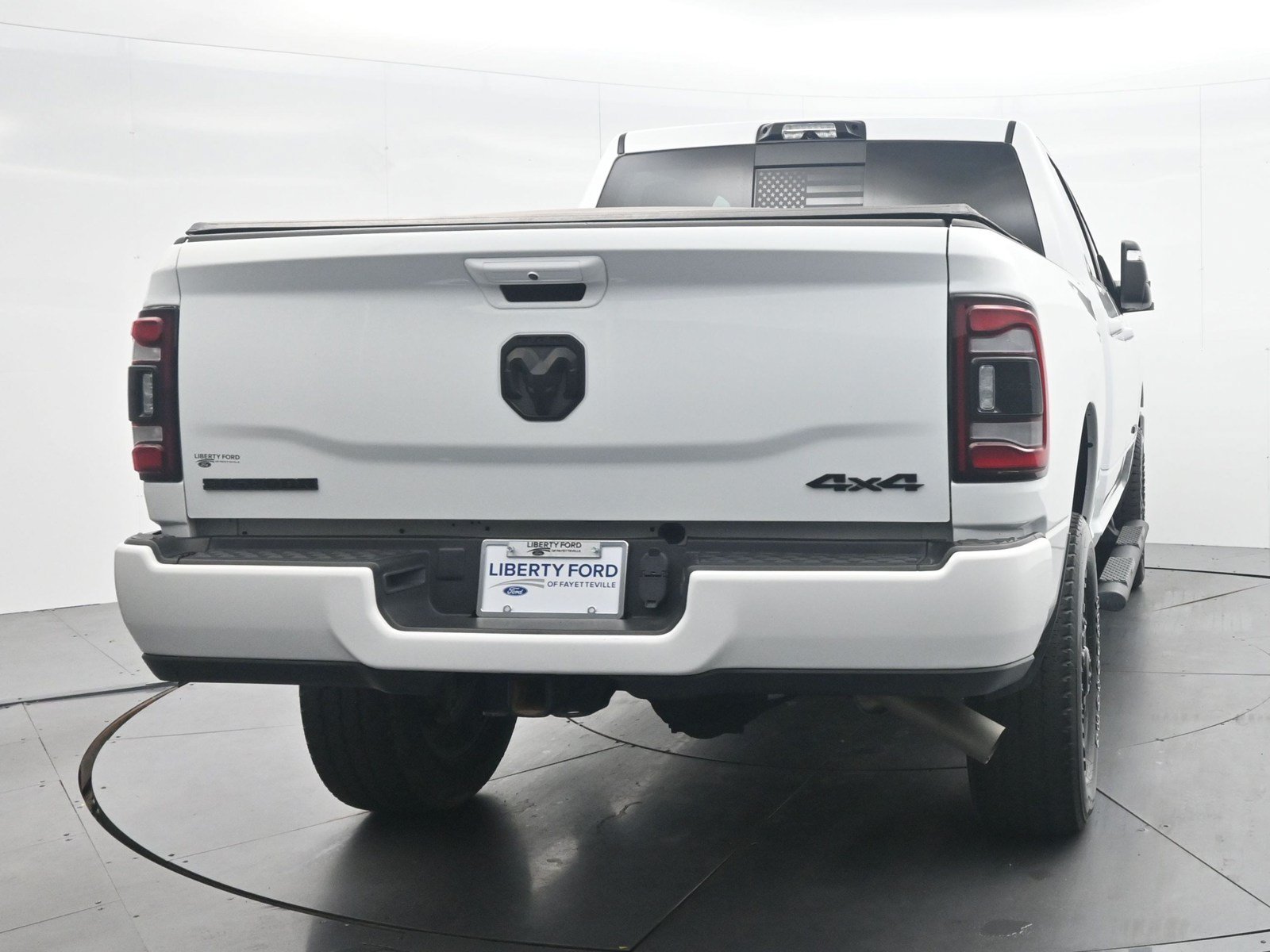 Used 2024 RAM 2500 Big Horn w/ Night Edition AWD/4WD image 6