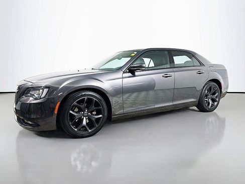 Used 2022 Chrysler 300 S image 3