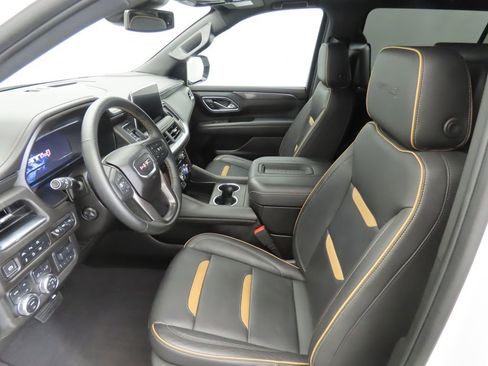 Used 2023 GMC Yukon XL AT4 w/ AT4 Premium Plus Package image 20