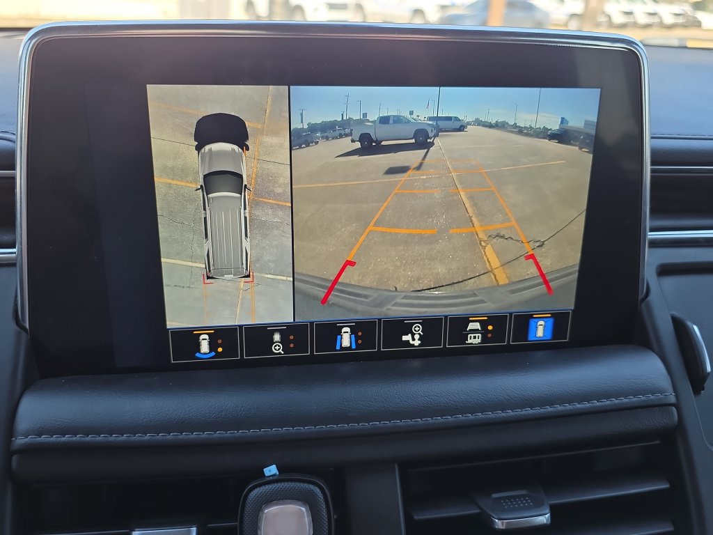 Used 2022 Chevrolet Suburban LT w/ LT Signature Plus Package RWD image 30