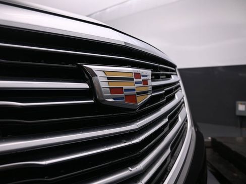 Used 2018 Cadillac XT5 Luxury w/ Driver Awareness Package image 28