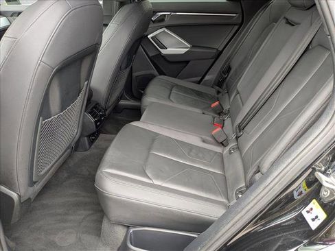 Used 2021 Audi Q3 2.0T Premium image 19