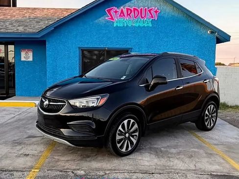 Used 2021 Buick Encore Preferred AWD/4WD image 1