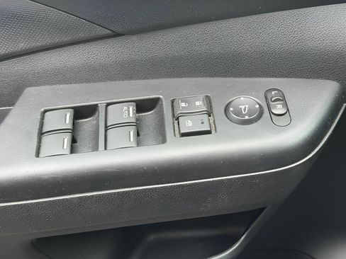 Used 2014 Honda CR-V LX image 13