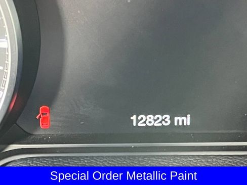 Used 2022 Maserati Levante Modena AWD/4WD image 3