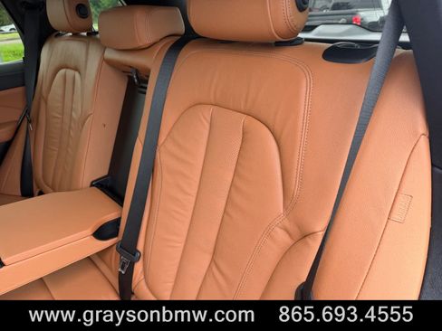 Used 2019 BMW X5 xDrive40i w/ Premium Package 2 AWD/4WD image 15